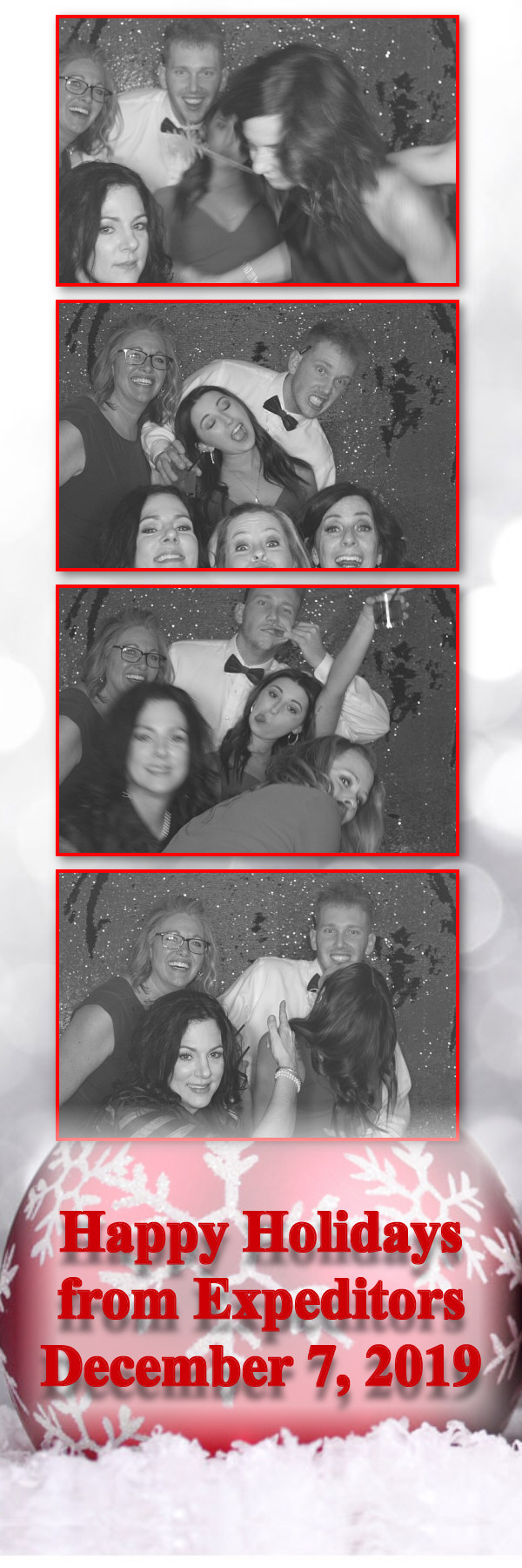 Expeditors Holiday Party  | View more photos from the event at gallery.saycheesephotobooth.com/u/SayCheesePhotoBooth/Expeditors-Holiday-Party
