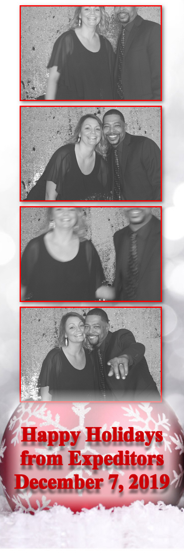 Expeditors Holiday Party  | View more photos from the event at gallery.saycheesephotobooth.com/u/SayCheesePhotoBooth/Expeditors-Holiday-Party