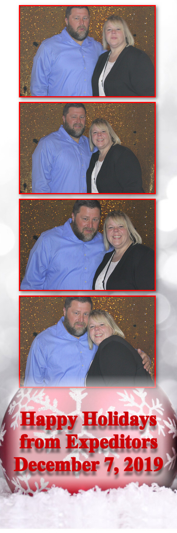 Expeditors Holiday Party  | View more photos from the event at gallery.saycheesephotobooth.com/u/SayCheesePhotoBooth/Expeditors-Holiday-Party