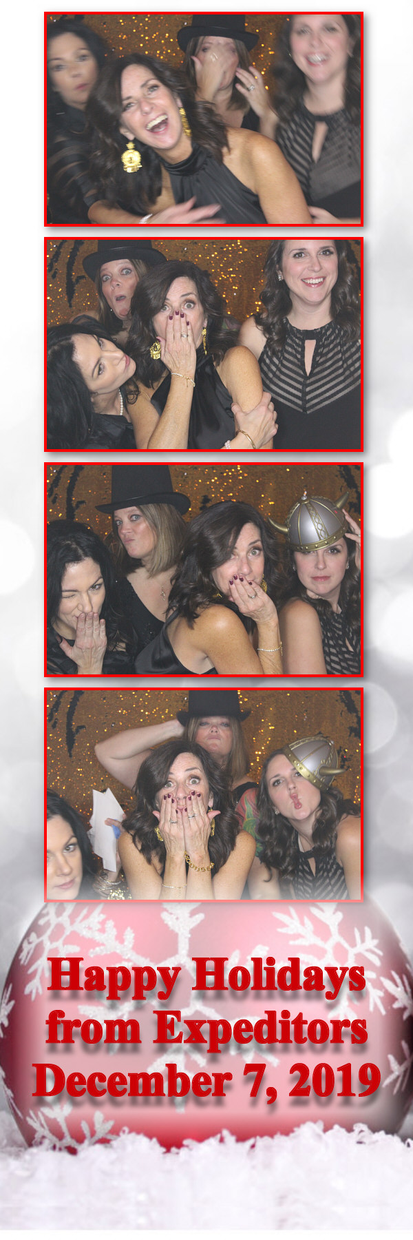 Expeditors Holiday Party  | View more photos from the event at gallery.saycheesephotobooth.com/u/SayCheesePhotoBooth/Expeditors-Holiday-Party