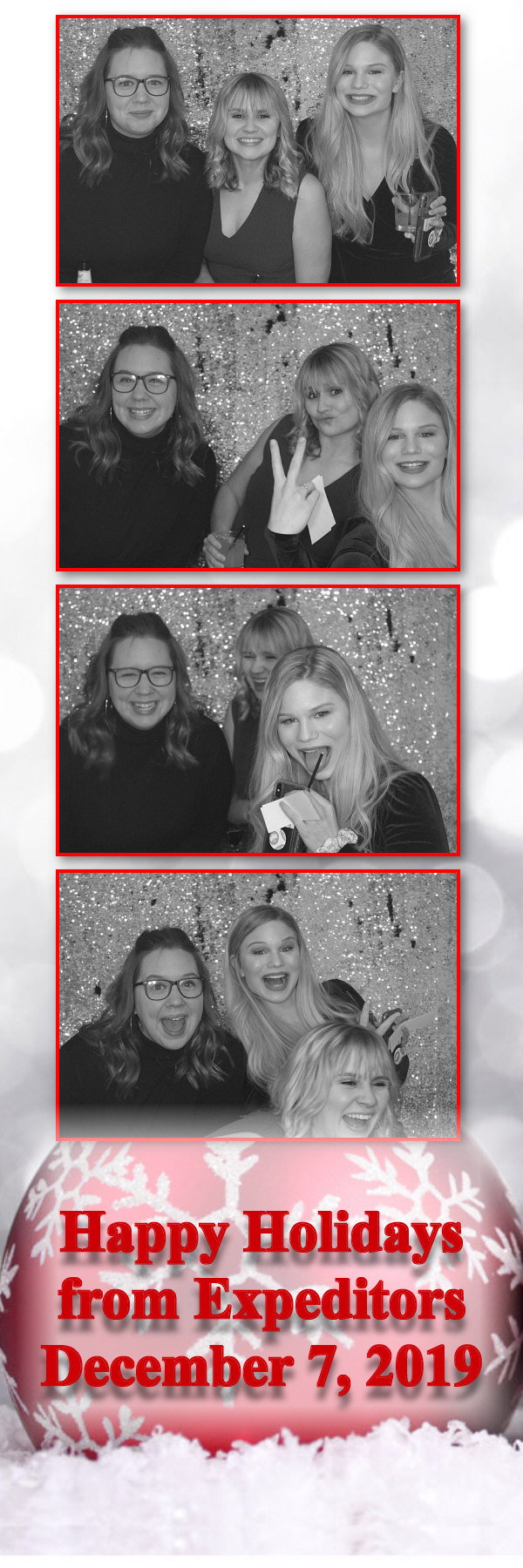 Expeditors Holiday Party  | View more photos from the event at gallery.saycheesephotobooth.com/u/SayCheesePhotoBooth/Expeditors-Holiday-Party
