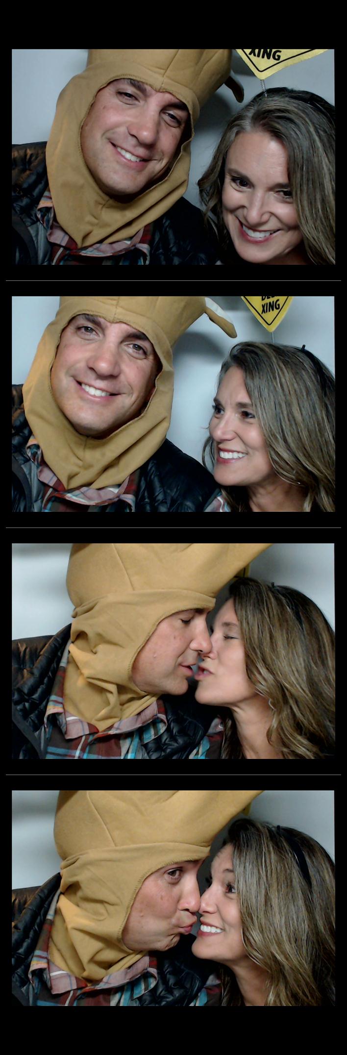 Four Bridges Halloween Party  | View more photos from the event at gallery.saycheesephotobooth.com/u/SayCheesePhotoBooth/Four-Bridges-Halloween-Party