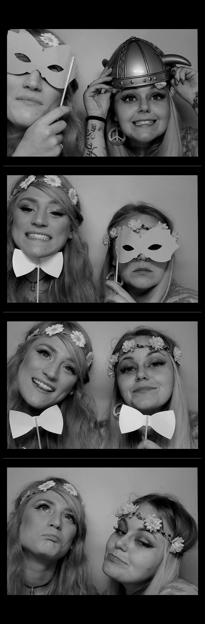Four Bridges Halloween Party  | View more photos from the event at gallery.saycheesephotobooth.com/u/SayCheesePhotoBooth/Four-Bridges-Halloween-Party