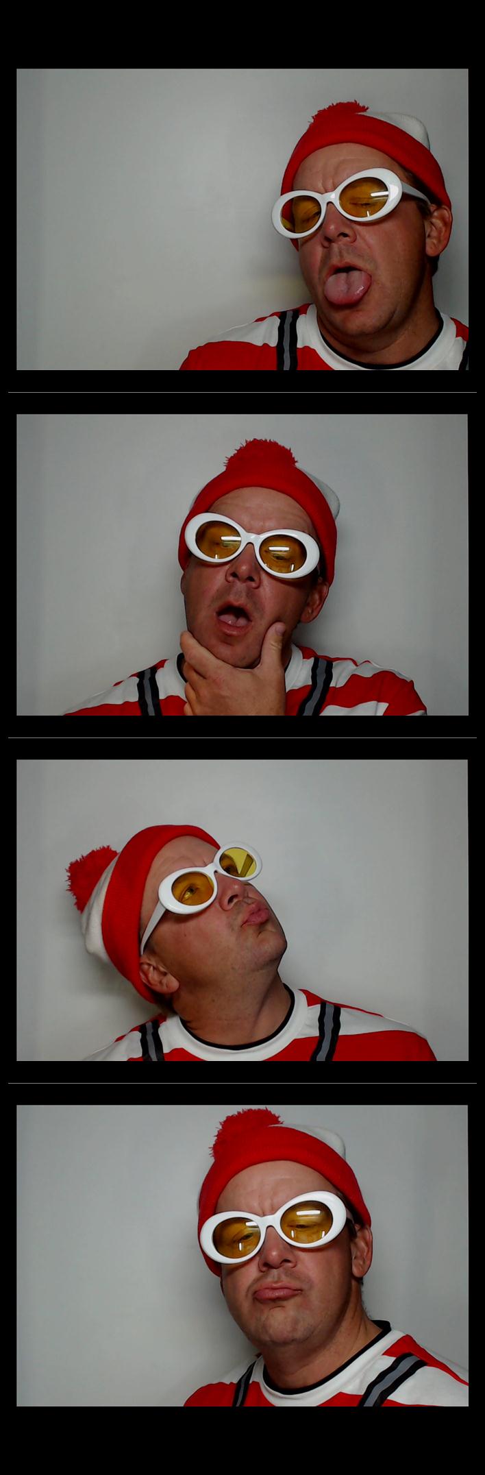 Four Bridges Halloween Party  | View more photos from the event at gallery.saycheesephotobooth.com/u/SayCheesePhotoBooth/Four-Bridges-Halloween-Party