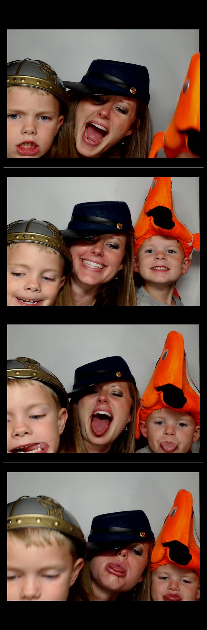 Four Bridges Halloween Party  | View more photos from the event at gallery.saycheesephotobooth.com/u/SayCheesePhotoBooth/Four-Bridges-Halloween-Party