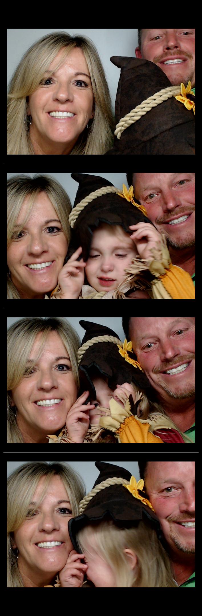 Four Bridges Halloween Party  | View more photos from the event at gallery.saycheesephotobooth.com/u/SayCheesePhotoBooth/Four-Bridges-Halloween-Party