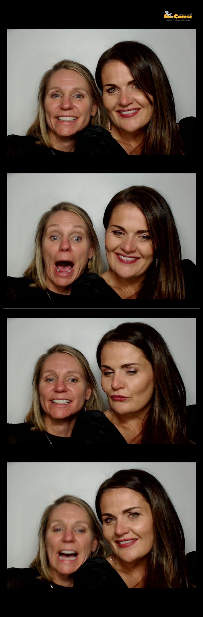 Four Bridges Holiday Party  | View more photos from the event at gallery.saycheesephotobooth.com/u/SayCheesePhotoBooth/Four-Bridges-Holiday-Party