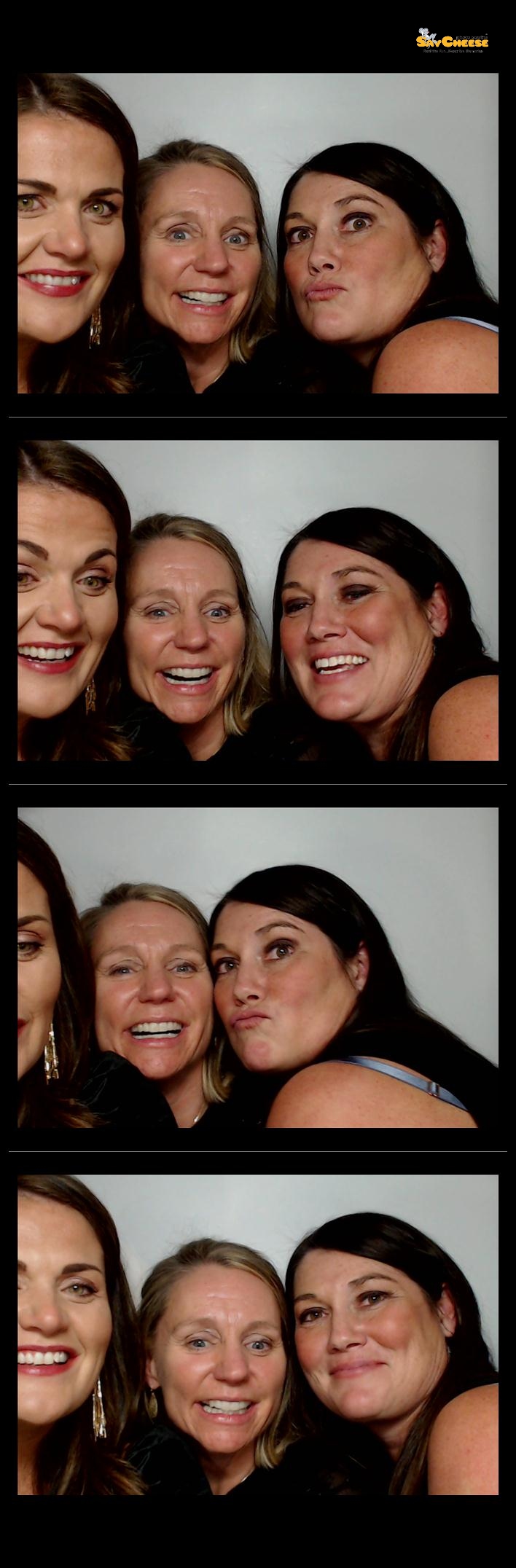 Four Bridges Holiday Party  | View more photos from the event at gallery.saycheesephotobooth.com/u/SayCheesePhotoBooth/Four-Bridges-Holiday-Party