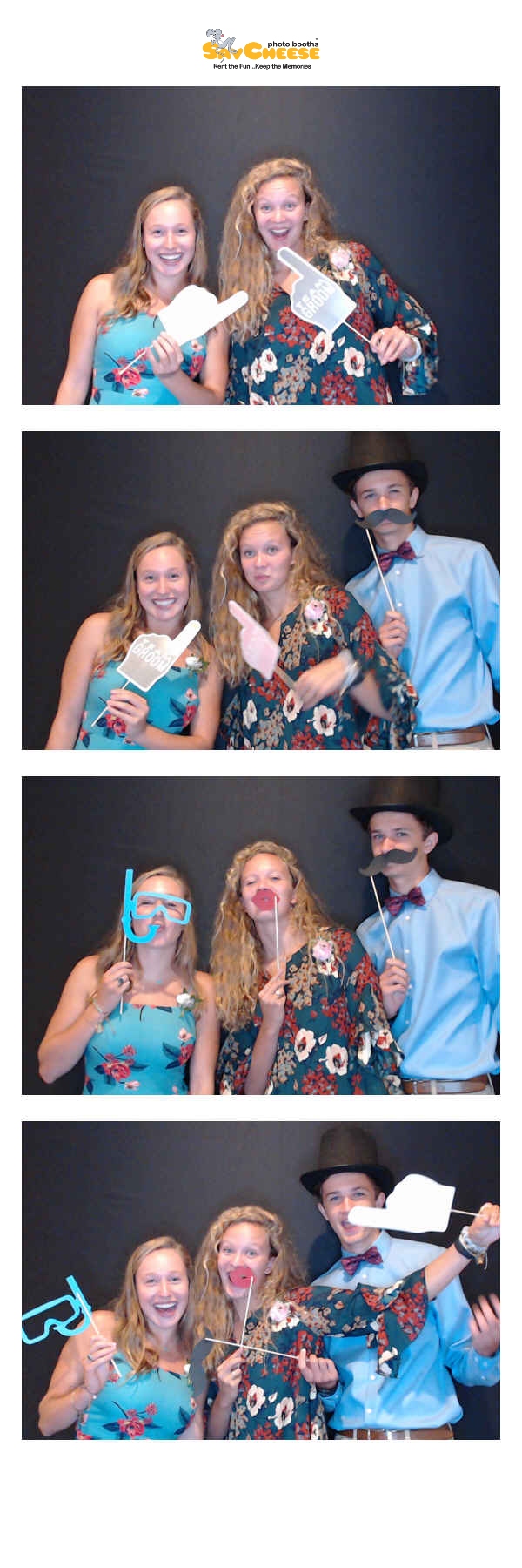 Gartner wedding  | View more photos from the event at gallery.saycheesephotobooth.com/u/SayCheesePhotoBooth/Gartner-wedding