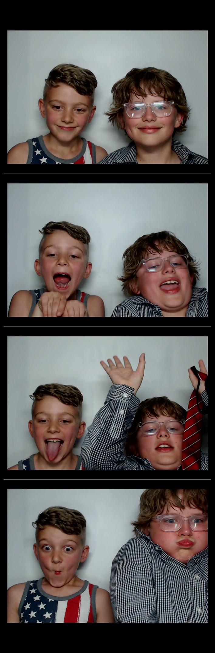 Gilb wedding  | View more photos from the event at gallery.saycheesephotobooth.com/u/SayCheesePhotoBooth/Gilb-wedding