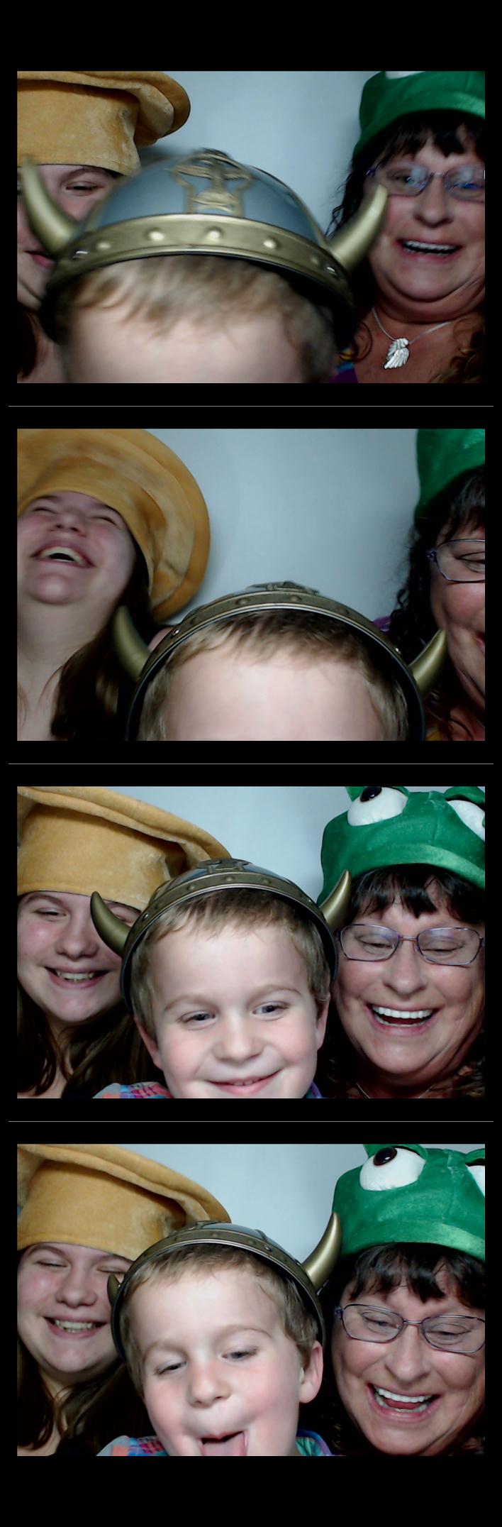 Gilb wedding  | View more photos from the event at gallery.saycheesephotobooth.com/u/SayCheesePhotoBooth/Gilb-wedding