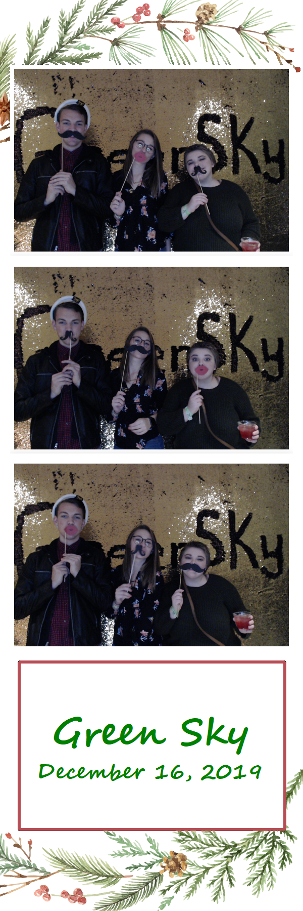 Green Sky Holiday Party  | View more photos from the event at gallery.saycheesephotobooth.com/u/SayCheesePhotoBooth/Green-Sky-Holiday-Party