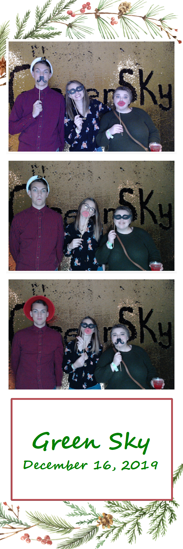 Green Sky Holiday Party  | View more photos from the event at gallery.saycheesephotobooth.com/u/SayCheesePhotoBooth/Green-Sky-Holiday-Party