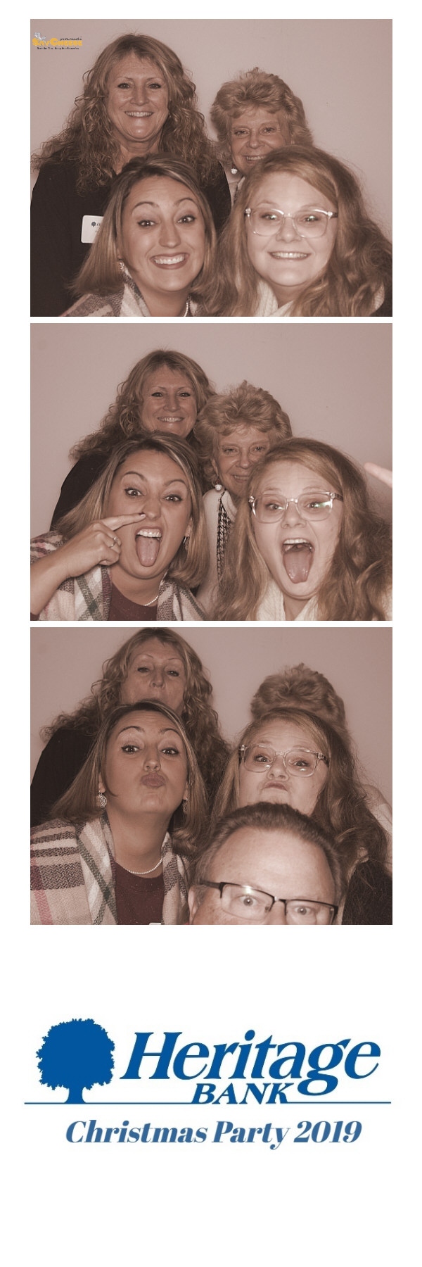 Heritage Bank Christmas Party  | View more photos from the event at gallery.saycheesephotobooth.com/u/SayCheesePhotoBooth/Heritage-Bank-Christmas-Party