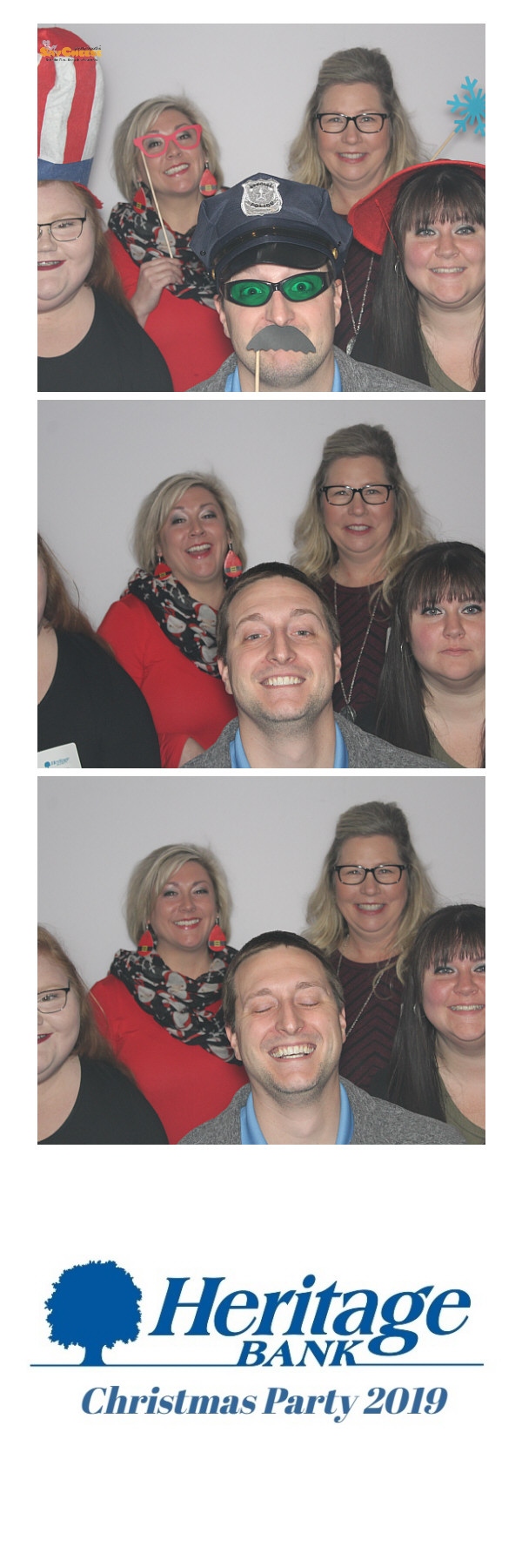 Heritage Bank Christmas Party  | View more photos from the event at gallery.saycheesephotobooth.com/u/SayCheesePhotoBooth/Heritage-Bank-Christmas-Party