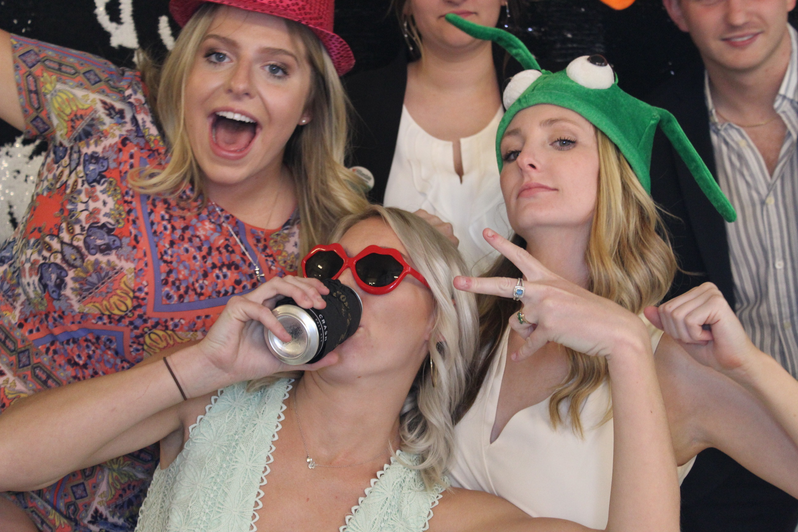Hillandale Grand Opening | View more photos from the event at gallery.saycheesephotobooth.com/u/SayCheesePhotoBooth/Hillandale-Grand-Opening