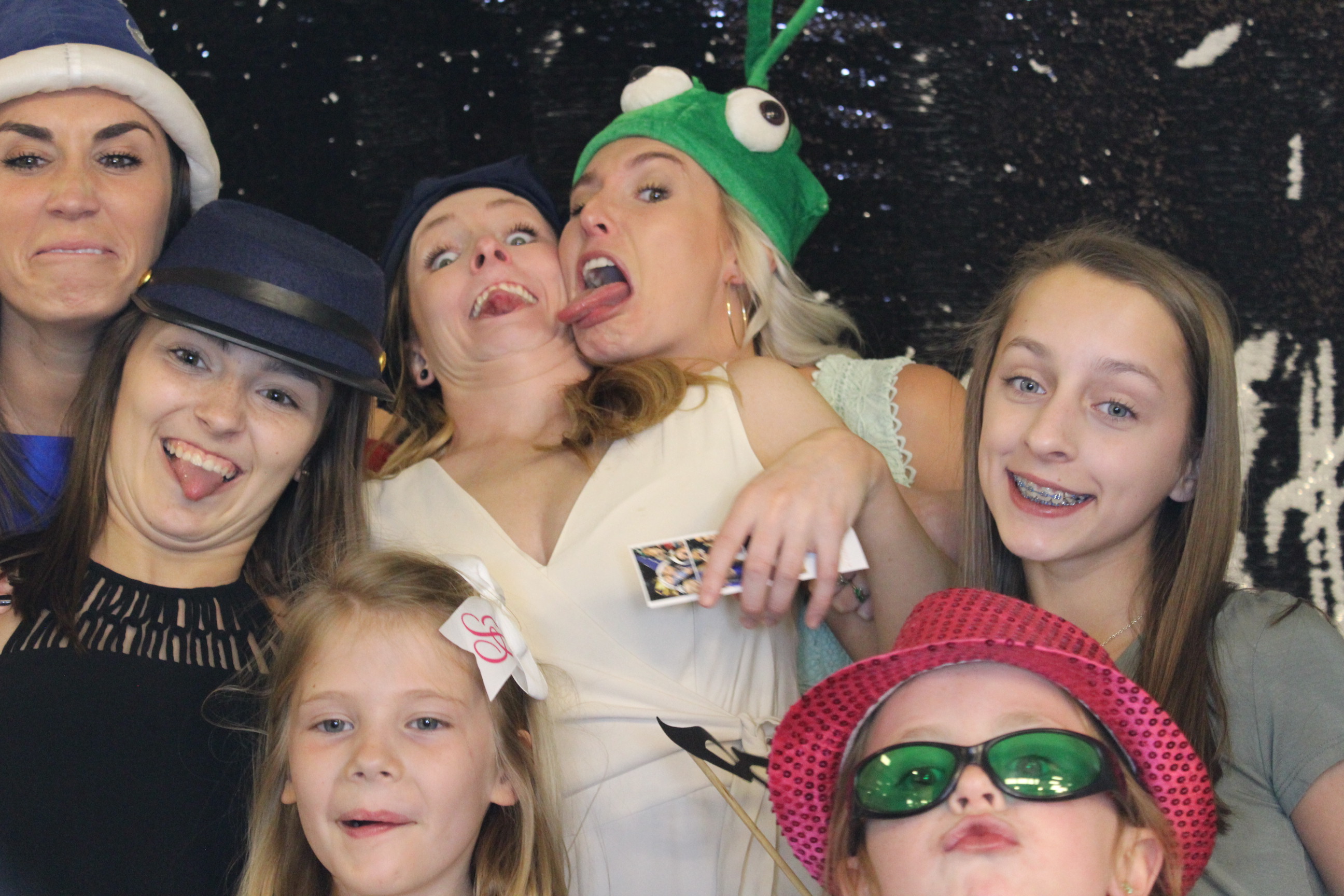 Hillandale Grand Opening | View more photos from the event at gallery.saycheesephotobooth.com/u/SayCheesePhotoBooth/Hillandale-Grand-Opening