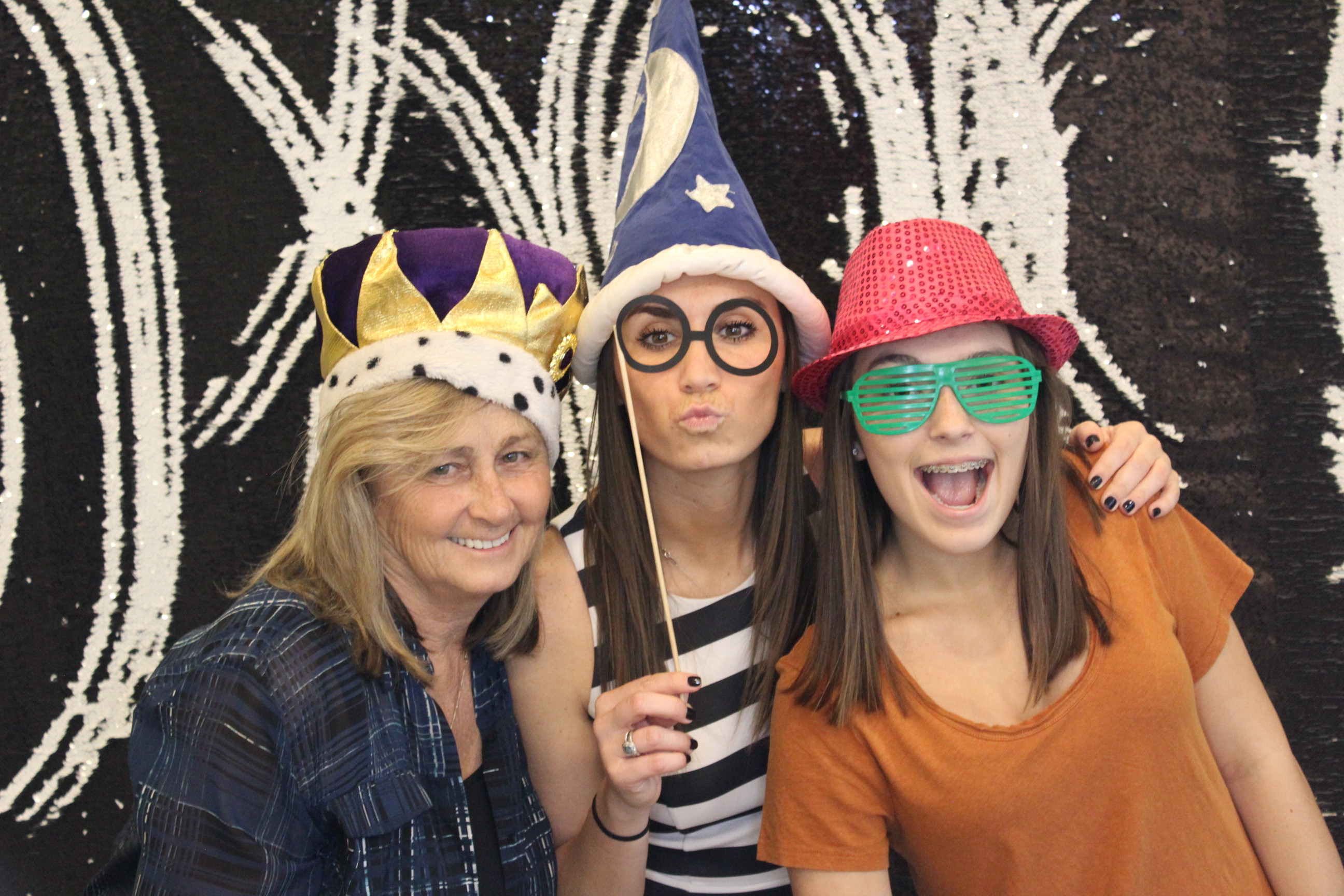 Hillandale Grand Opening | View more photos from the event at gallery.saycheesephotobooth.com/u/SayCheesePhotoBooth/Hillandale-Grand-Opening
