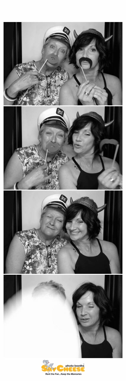 Howe Wedding  | View more photos from the event at gallery.saycheesephotobooth.com/u/SayCheesePhotoBooth/Howe-Wedding
