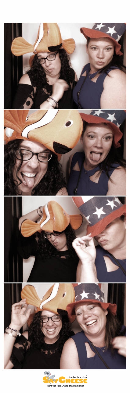Howe Wedding  | View more photos from the event at gallery.saycheesephotobooth.com/u/SayCheesePhotoBooth/Howe-Wedding