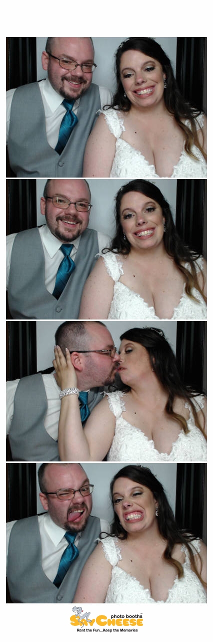 Howe Wedding  | View more photos from the event at gallery.saycheesephotobooth.com/u/SayCheesePhotoBooth/Howe-Wedding