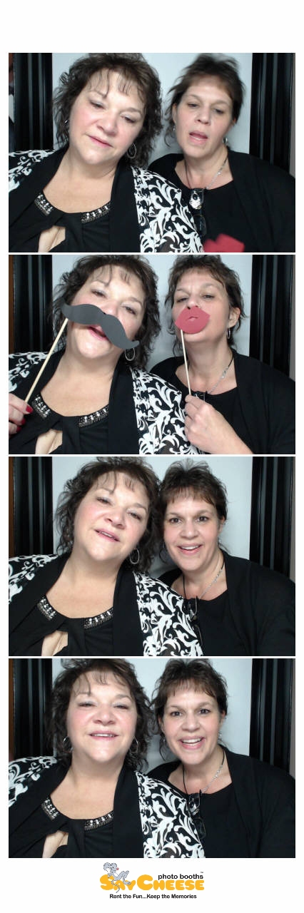 Howe Wedding  | View more photos from the event at gallery.saycheesephotobooth.com/u/SayCheesePhotoBooth/Howe-Wedding