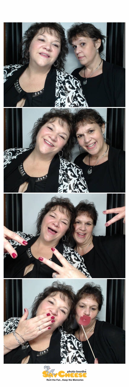 Howe Wedding  | View more photos from the event at gallery.saycheesephotobooth.com/u/SayCheesePhotoBooth/Howe-Wedding