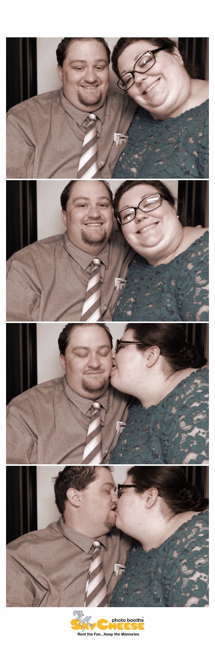 Howe Wedding  | View more photos from the event at gallery.saycheesephotobooth.com/u/SayCheesePhotoBooth/Howe-Wedding