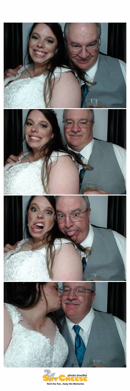 Howe Wedding  | View more photos from the event at gallery.saycheesephotobooth.com/u/SayCheesePhotoBooth/Howe-Wedding