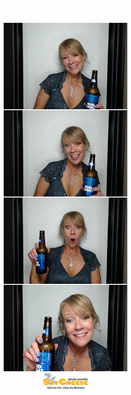 Howe Wedding  | View more photos from the event at gallery.saycheesephotobooth.com/u/SayCheesePhotoBooth/Howe-Wedding
