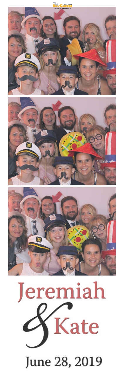 Hughes wedding  | View more photos from the event at gallery.saycheesephotobooth.com/u/SayCheesePhotoBooth/Hughes-wedding