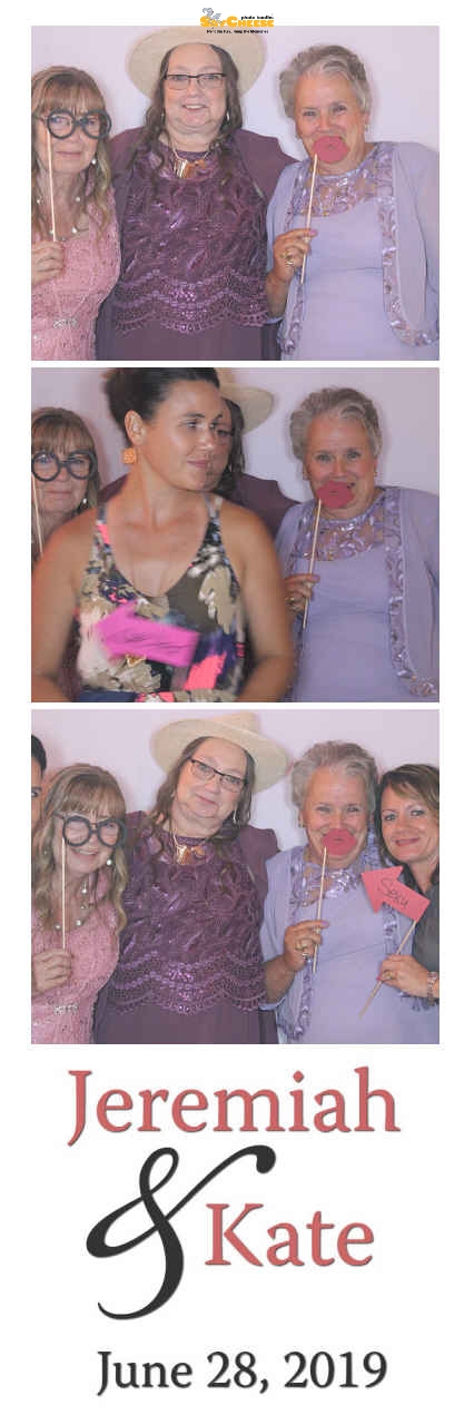 Hughes wedding  | View more photos from the event at gallery.saycheesephotobooth.com/u/SayCheesePhotoBooth/Hughes-wedding