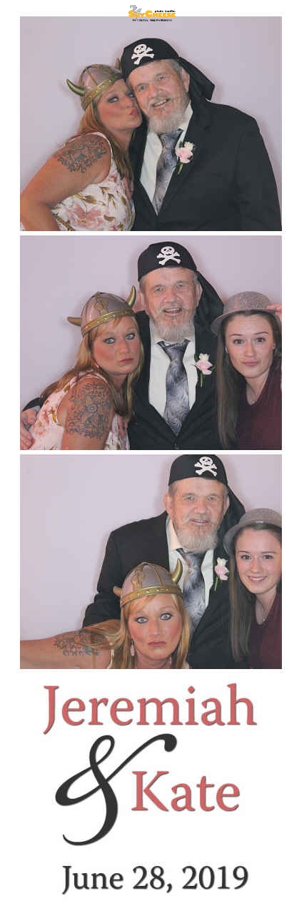 Hughes wedding  | View more photos from the event at gallery.saycheesephotobooth.com/u/SayCheesePhotoBooth/Hughes-wedding