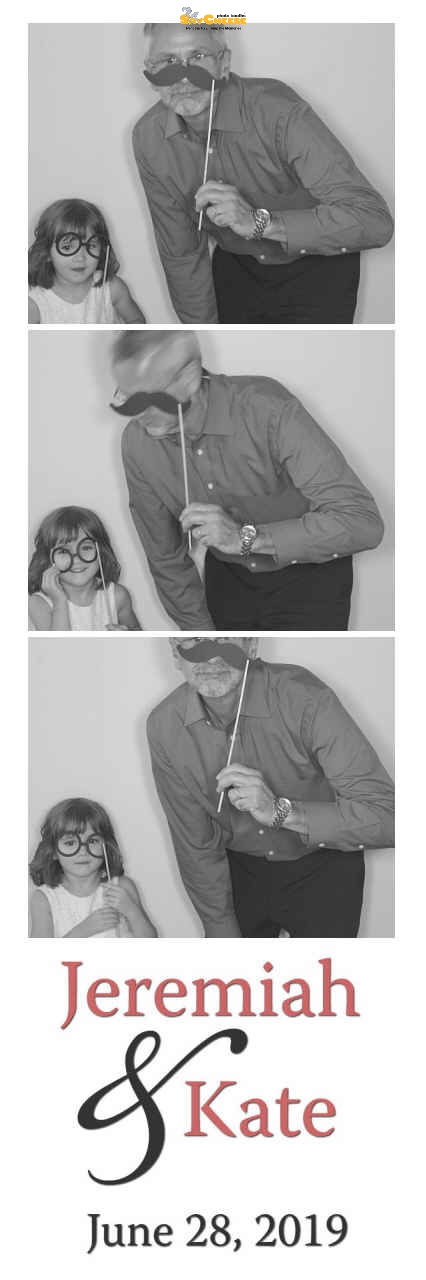 Hughes wedding  | View more photos from the event at gallery.saycheesephotobooth.com/u/SayCheesePhotoBooth/Hughes-wedding