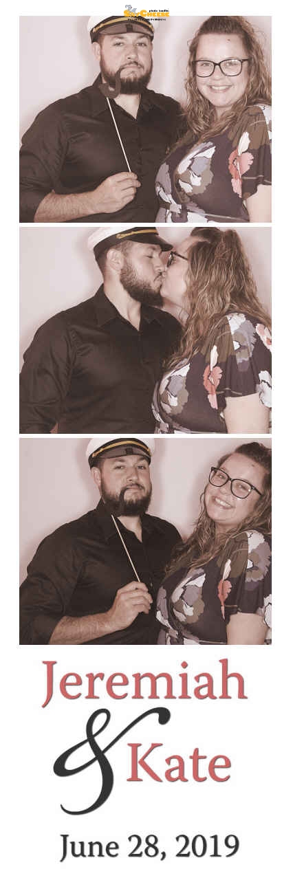 Hughes wedding  | View more photos from the event at gallery.saycheesephotobooth.com/u/SayCheesePhotoBooth/Hughes-wedding