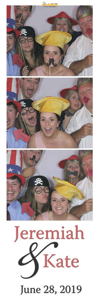 Hughes wedding  | View more photos from the event at gallery.saycheesephotobooth.com/u/SayCheesePhotoBooth/Hughes-wedding