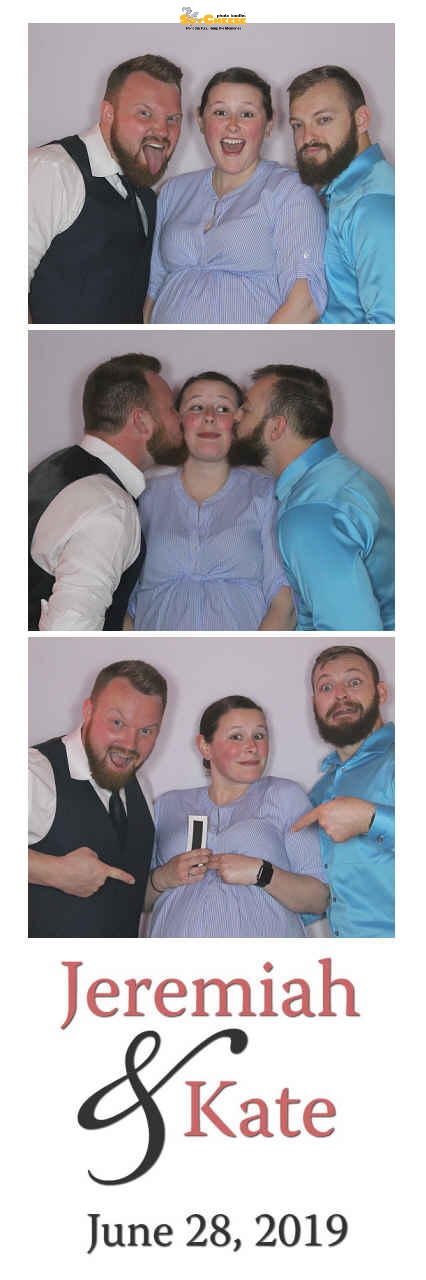 Hughes wedding  | View more photos from the event at gallery.saycheesephotobooth.com/u/SayCheesePhotoBooth/Hughes-wedding