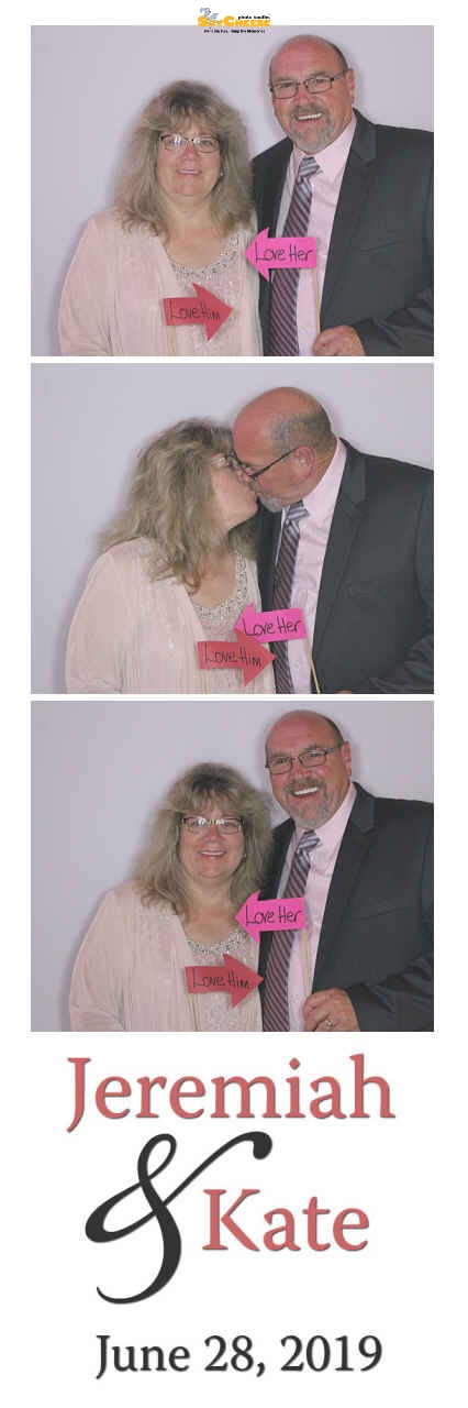 Hughes wedding  | View more photos from the event at gallery.saycheesephotobooth.com/u/SayCheesePhotoBooth/Hughes-wedding