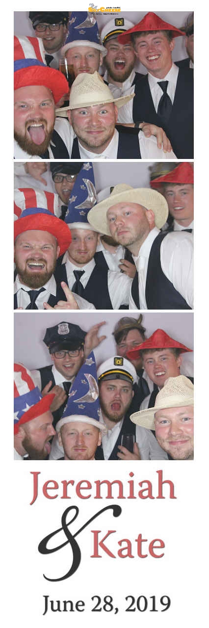 Hughes wedding  | View more photos from the event at gallery.saycheesephotobooth.com/u/SayCheesePhotoBooth/Hughes-wedding
