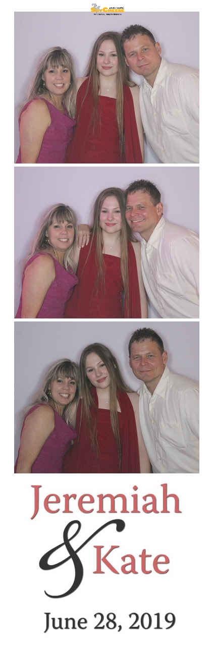 Hughes wedding  | View more photos from the event at gallery.saycheesephotobooth.com/u/SayCheesePhotoBooth/Hughes-wedding
