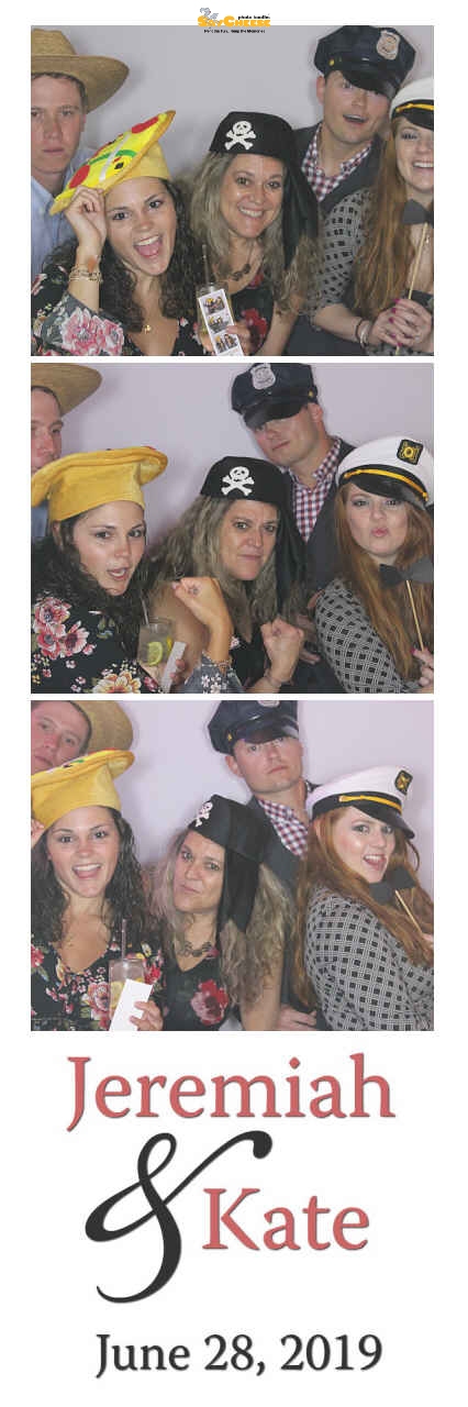 Hughes wedding  | View more photos from the event at gallery.saycheesephotobooth.com/u/SayCheesePhotoBooth/Hughes-wedding