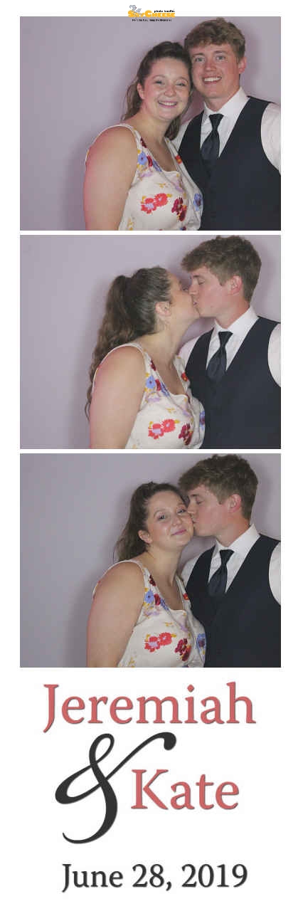 Hughes wedding  | View more photos from the event at gallery.saycheesephotobooth.com/u/SayCheesePhotoBooth/Hughes-wedding