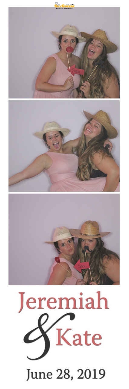 Hughes wedding  | View more photos from the event at gallery.saycheesephotobooth.com/u/SayCheesePhotoBooth/Hughes-wedding
