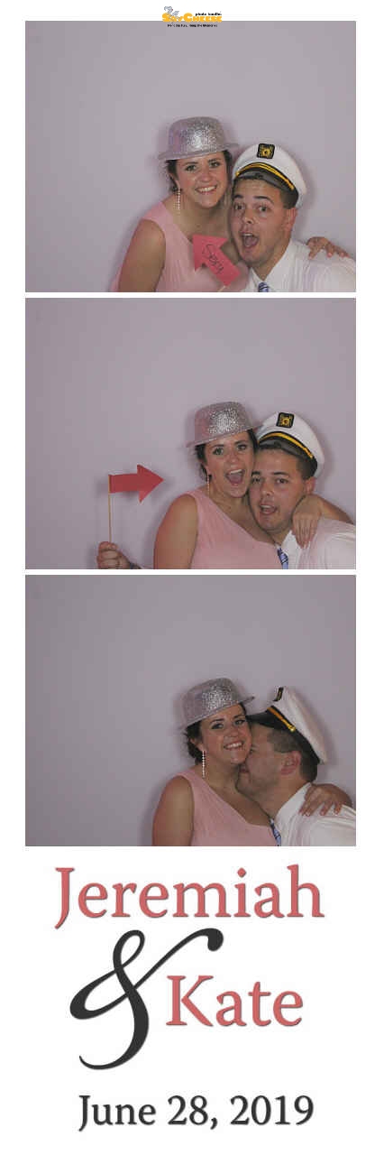Hughes wedding  | View more photos from the event at gallery.saycheesephotobooth.com/u/SayCheesePhotoBooth/Hughes-wedding