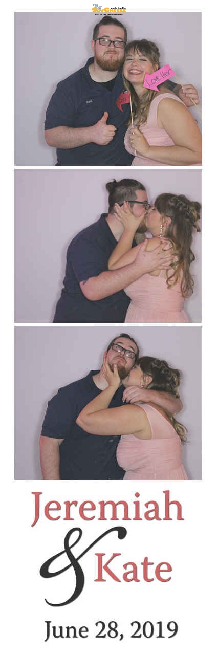 Hughes wedding  | View more photos from the event at gallery.saycheesephotobooth.com/u/SayCheesePhotoBooth/Hughes-wedding