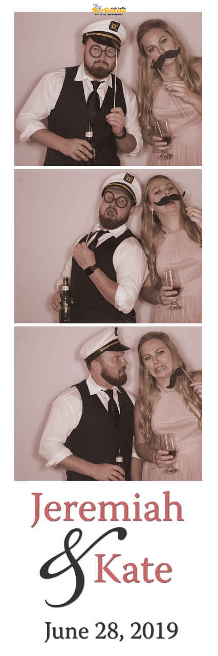 Hughes wedding  | View more photos from the event at gallery.saycheesephotobooth.com/u/SayCheesePhotoBooth/Hughes-wedding