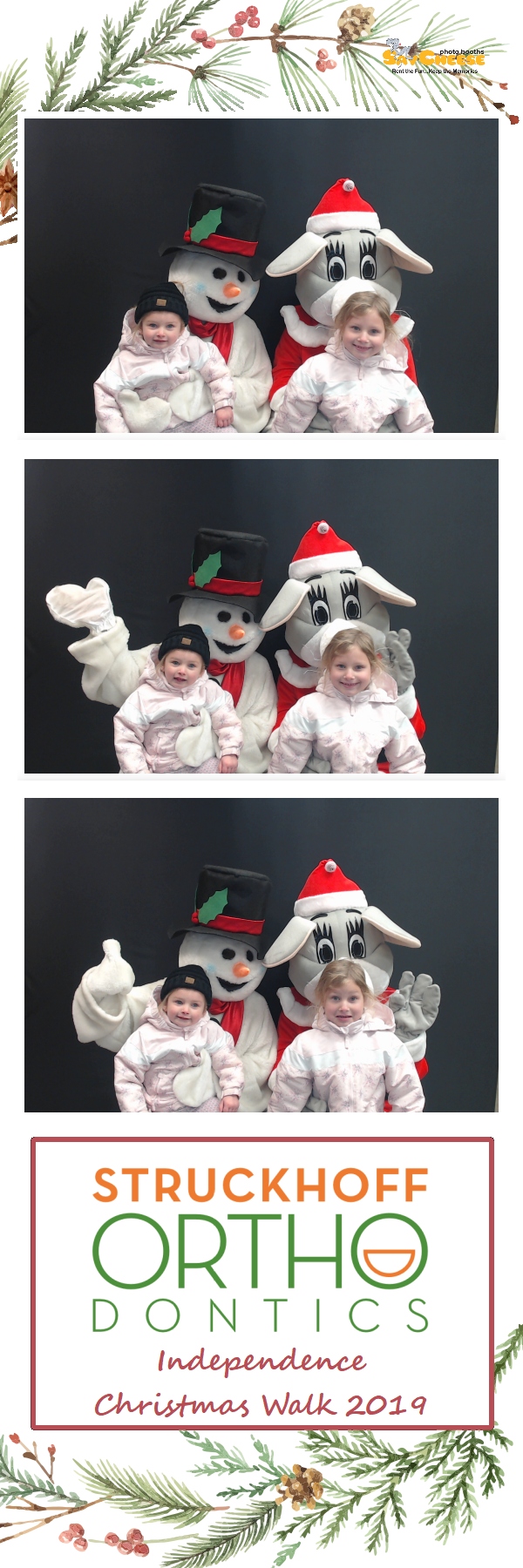 Independence Christmas Walk  | View more photos from the event at gallery.saycheesephotobooth.com/u/SayCheesePhotoBooth/Independence-Christmas-Walk