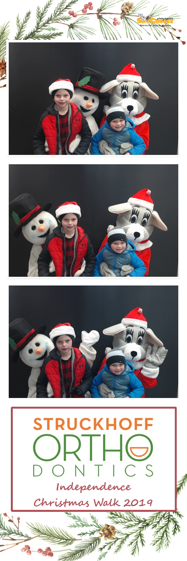 Independence Christmas Walk  | View more photos from the event at gallery.saycheesephotobooth.com/u/SayCheesePhotoBooth/Independence-Christmas-Walk