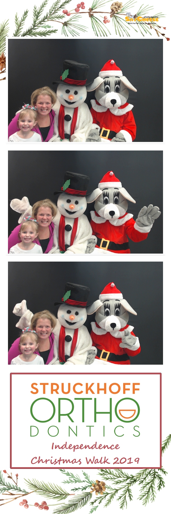 Independence Christmas Walk  | View more photos from the event at gallery.saycheesephotobooth.com/u/SayCheesePhotoBooth/Independence-Christmas-Walk