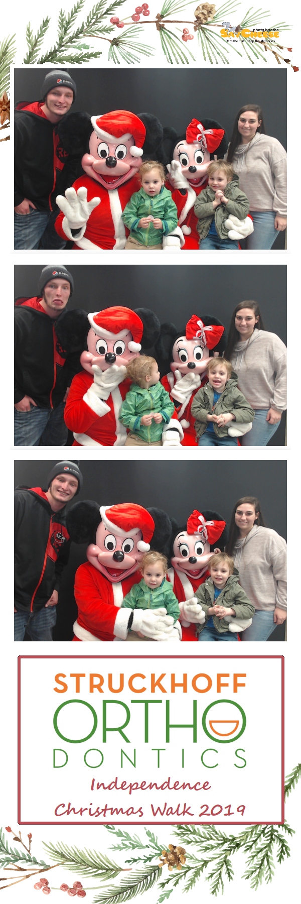 Independence Christmas Walk  | View more photos from the event at gallery.saycheesephotobooth.com/u/SayCheesePhotoBooth/Independence-Christmas-Walk